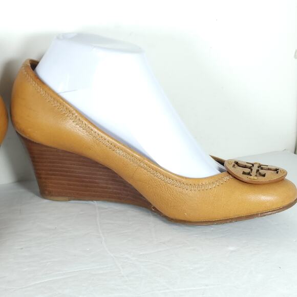 Tory Burch Women’s Sally US7,5M Brown Leather Logo Closed Toe Wedge Pumps Shoes - Picture 6 of 16